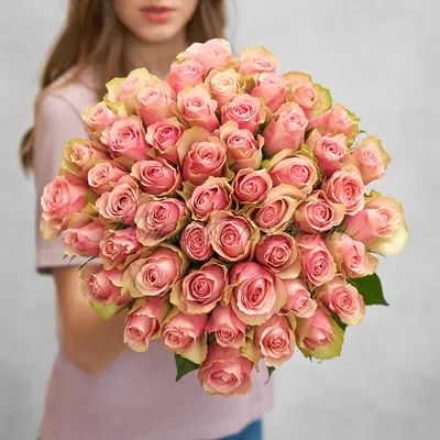 Купить 51 розу микс 40 см (Кения) с доставкой в СПб | Интернет-магазин  ЦветыОптРозница