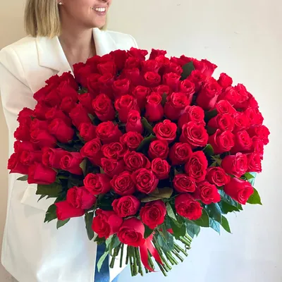 Букет из 51 красной и розовой розы кения 35-40 см в упаковке купить в  Барнауле с бесплатной доставкой | Розы недорого оптом розница