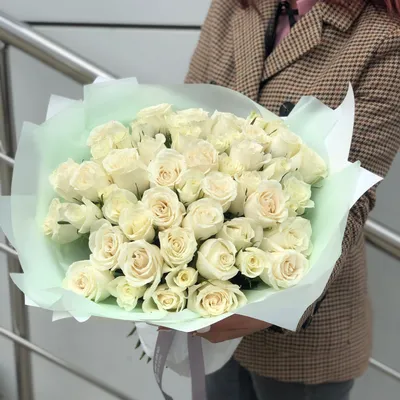 Роза Кения кустовая 70 см, 10шт купить по цене По запросу