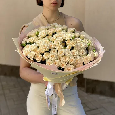 101 Белая и Кремовая Розы купить в Москве - Цены на букеты с доставкой