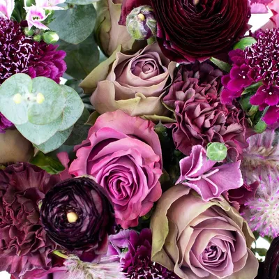 Fascinating Luxury Rose Bouquet : Batavia, NY Florist : Same Day Flower  Delivery for any occasion