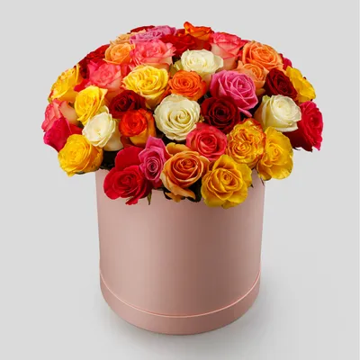 Букет Фламандская легенда (51 роза) в шляпной коробке купить за 5 790 руб.  с бесплатной доставкой по Москве в интернет-магазине zhflowers.ru