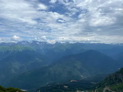 Роза Пик ⛰На высоте 2320 метров. Вид, который открывается с вершины, не  описать словами! Это стоит увидеть 💙 | Instagram