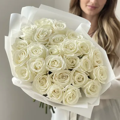 Купить 15 белых роз Плайя Бланка в Нижнем Новгороде