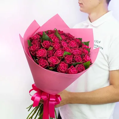 Букет из 25 роз \"Шангрила\" купить в Курске | заказать живые цветы с  доставкой на дом или самовывоз
