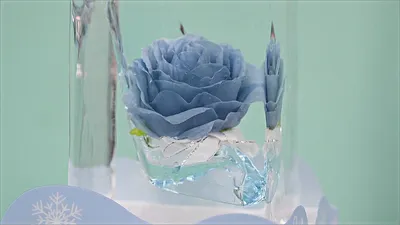 Роза изо льда, в вихре сверкающих …» — создано в Шедевруме