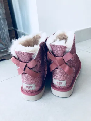 Pink Sparkly Uggs / L O V E #pinkuggs #sparklyuggs #uggboots | Boots, Ugg  boots, Mongolian fur boots