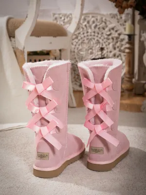 SMAIBULUN Ugg | TRI RIBBON BOW SUEDE BOOTS - PINK