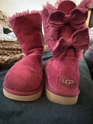 UGG Mini Bailey Bow II Boots Women Size 6 Pink/Red Rare Color | eBay