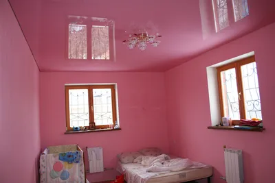 Розовый натяжной потолок - качественная установка и монтаж от компании  «ZERGOOD»