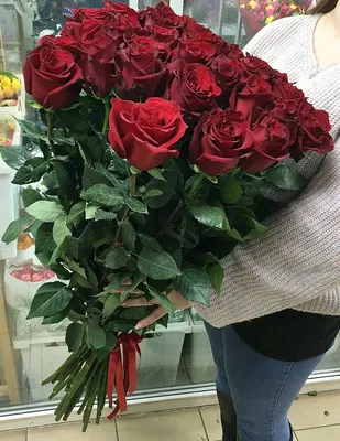 Букет 40 красных роз купить за 8 250 руб. с круглосуточной доставкой |  Мосцветторгком