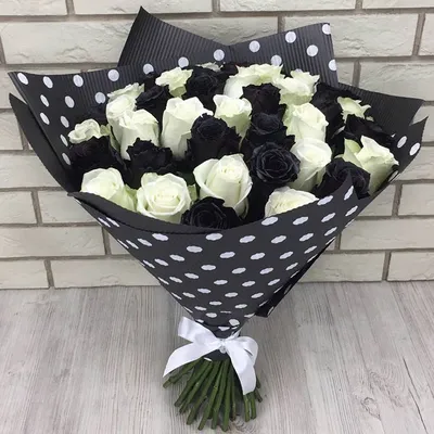 Черно-белые розы в коробке от 19 шт. за 6 590 руб. | Бесплатная доставка  цветов по Москве