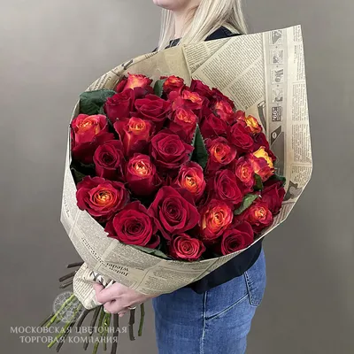 Коробка с розовыми розами Любимой Мамочке | купить недорого | доставка по  Москве и области
