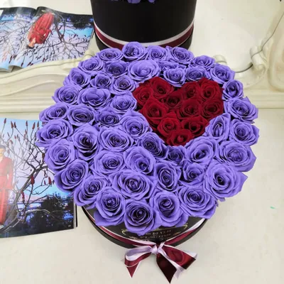 Фиолетовые розы с сердцем от 51 шт. за 11 590 руб. | Бесплатная доставка  цветов по Москве