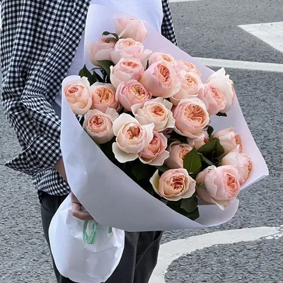 Букет из белых, розовых и красных роз - Доставкой цветов в Москве! 20749  товаров! Цены от 487 руб. Цветы Тут