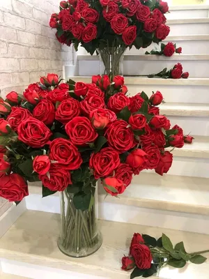 Купить Розы в вазе с LED-подсветкой по выгодной цене в интернет-магазине  OZON.ru (208037847)
