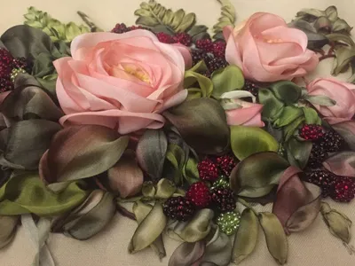 Вышивка лентами розы для начинающих: пошаговые видеуроки, мастер-классы