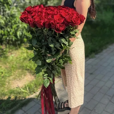 Заказать высокие розы в коробке FL-189 купить - хорошая цена на высокие розы  в коробке с доставкой - FLORAN.com.ua