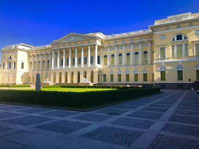 Онлайн с Русским музеем