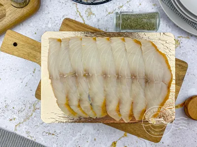 Масляная рыба холодного копчения, вес с бесплатной доставкой на дом из  «ВкусВилл» | Москва и вся Россия