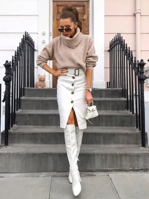 Как стильно носить белые сапоги на примере модницы Laura Blair | Высокая  уличная мода, Наряды, Осенние наряды