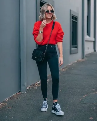 30 Stylish Outfits To Wear With Sneakers | How to wear white converse,  Fashion, Stylish outfits