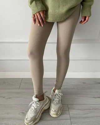 Кожаные брюки - главный тренд сезона зима/весна 2022