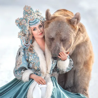 Медведь Степан и его игры с другими животными - забавные снимки в jpg