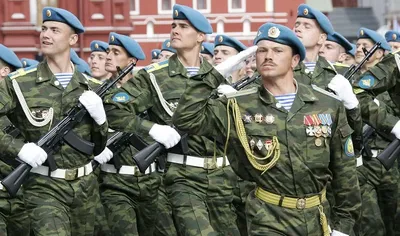 Открытка с Днём ВДВ с четверостишьем • Аудио от Путина, голосовые,  музыкальные