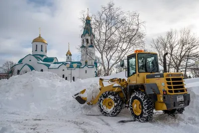 Фото Сахалина снег: Сопки в заснеженной белоснежной форме