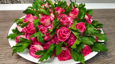 Salad \"Bouquet of Roses\" will undoubtedly delight and curiosity! - YouTube