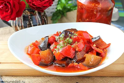 Болгарский салат на зиму «Манжо»: вкуснятина нереальная — всегда нарасхват ( баклажаны, томаты, перец, морковь)
