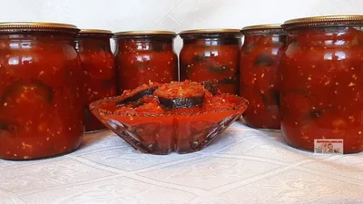 Рецепт салата на зиму \"Тройка\" из баклажанов, помидоров и перца.  Hyser.com.ua