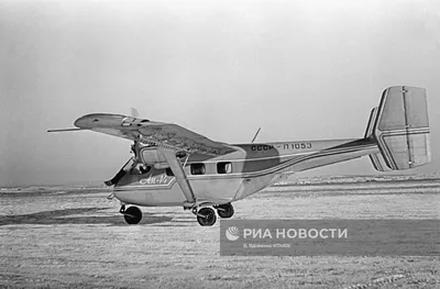 Самолет который не смог заменить \"Кукурузник\". Ан-14 \"Пчелка\" | Авиация и  техника - СвердловскАвиа | Дзен