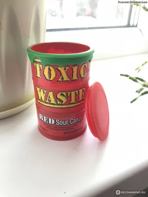 Toxic Waste Супер кислые леденцы. Самые кислые конфеты в мире