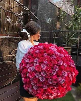 Самый большой и красивый букет роз - 80 фото