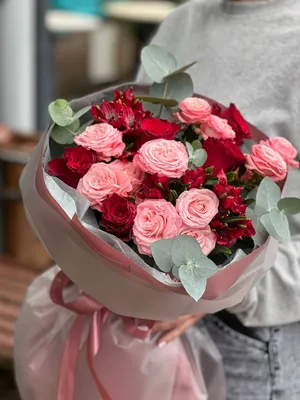 Букет из 51 малиновой розы | купить недорого с доставкой на Roza4u.ru
