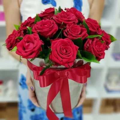 Букет цветов «Мэриан» заказать с доставкой по цене 17 250 руб. в Лазаревском