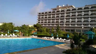 https://www.tripadvisor.ru/Hotel_Review-g676665-d3701622-Reviews-Planeta_Hotel-Yevpatoriya.html