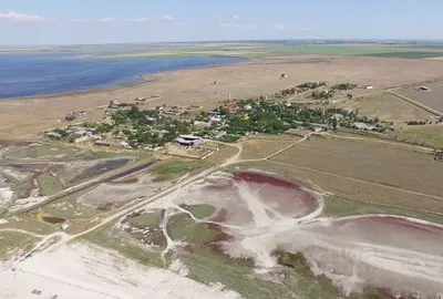 Портовое. Пляжи северного Крыма - Видео журнал (Путеводитель по Крыму)