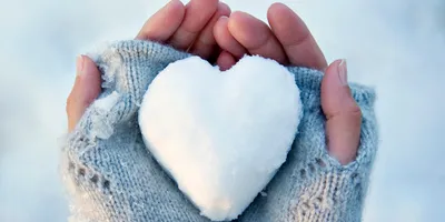Сердце из снега: впечатляющая фотография в высоком разрешении