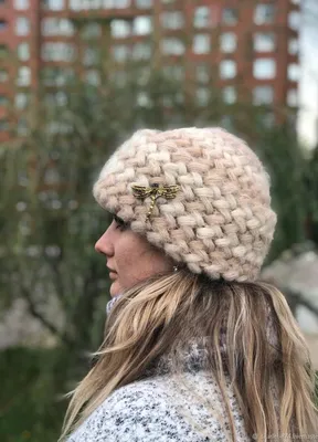 Вязаная шапка из кид-мохера зимняя женская – купить в интернет-магазине  HobbyPortal.ru с доставкой