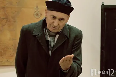 Как хуже: когда нет царя в голове или когда царя слишком много?