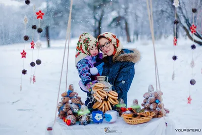 Фоновое изображение для зимних обоев: шашлык на снегу – картинка в хорошем качестве