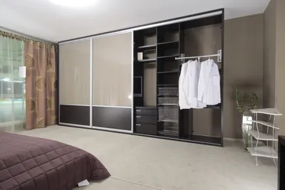Современные шкафы в спальню (110 фото): встроенные, радиусные, большие и  маленькие шкафы