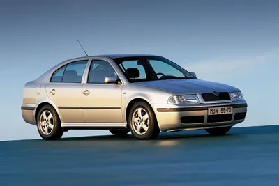Бывшие \"евробляхи\": Audi A6 против Skoda Octavia - Auto24