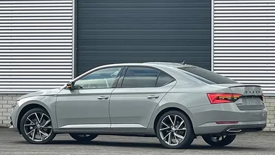 Nightwing, a 'Superb' choice | My Skoda Superb Sportline in Race Blue -  Team-BHP
