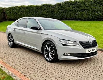 Skoda adds new trim to Superb range - Car Keys