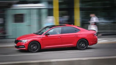 Skoda Superb 1.5 TSI Sportline (2019) | Reviews | Complete Car