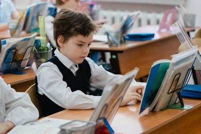 Фотограф в школу. Фотосъёмка детей на уроках в школах Москвы и области.  Выпускные дипломы и фотокниги.